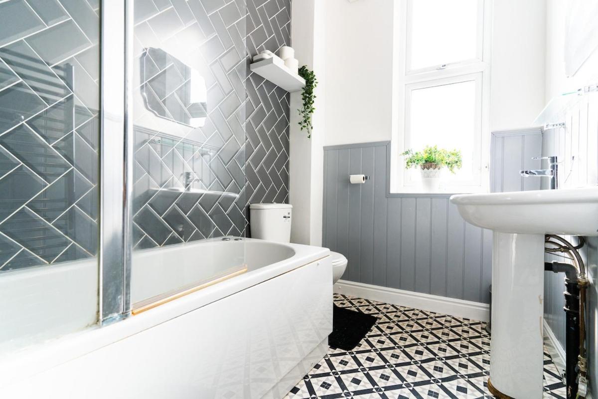 Apartment Gorgeous 2 - Bed In Edgbaston Birmingham